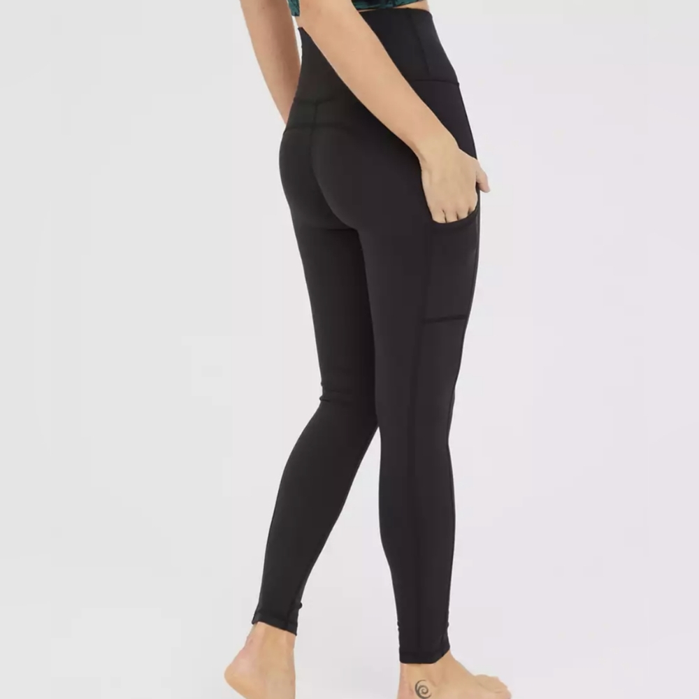 OFFLINE By Aerie The Hugger High Waisted Pocket Legging